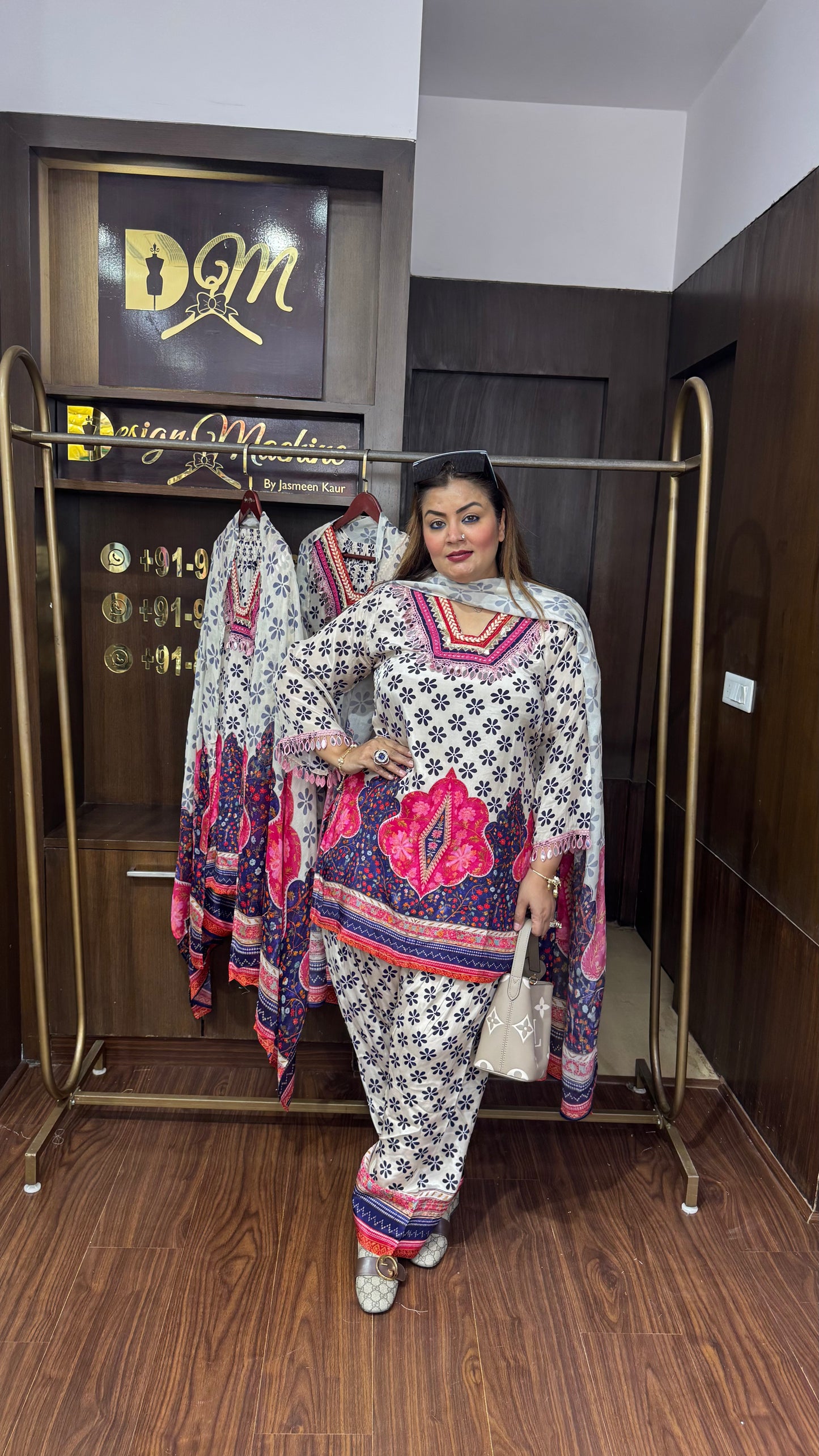 Elyviana (Pure Crepe Suit)