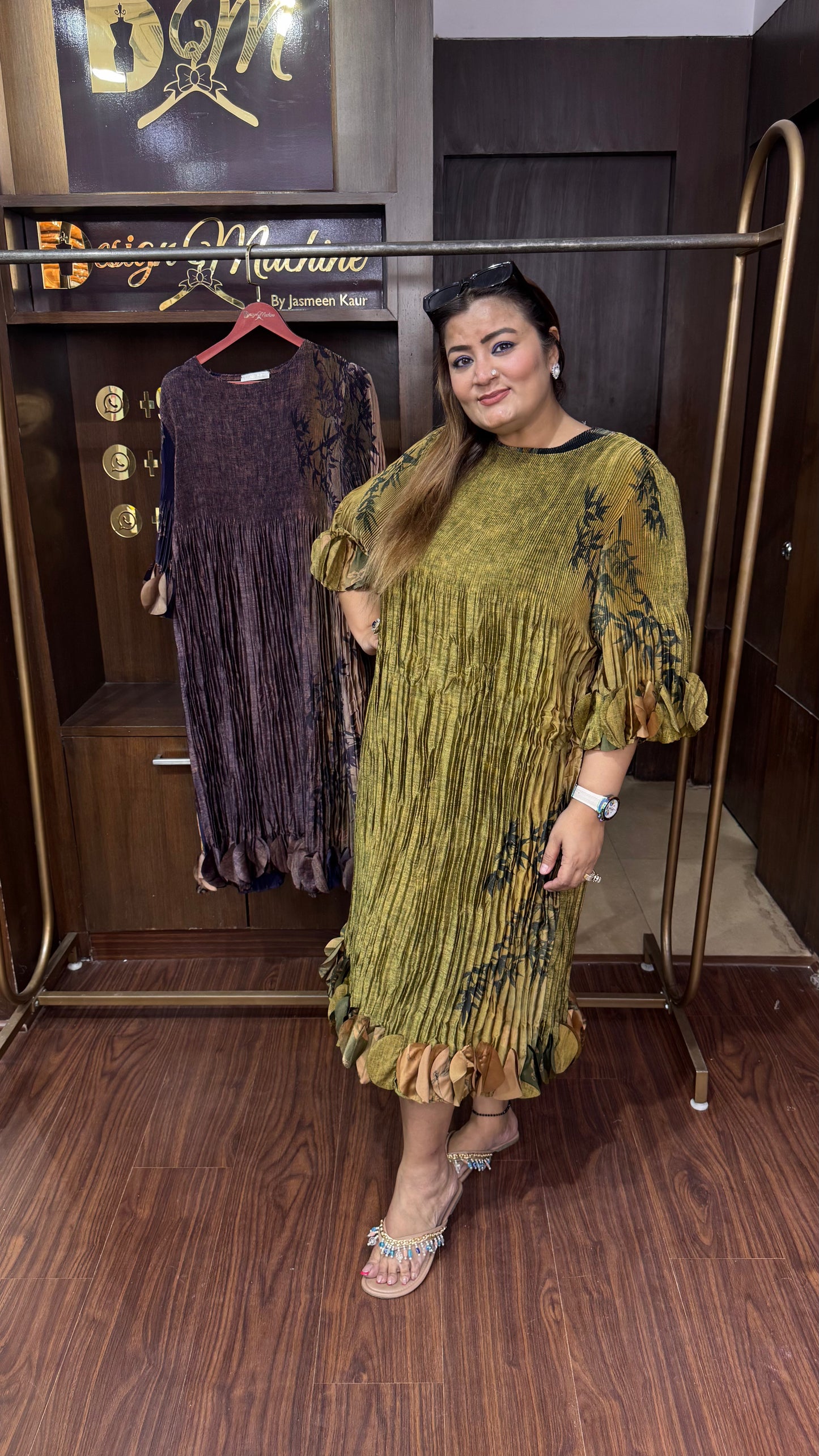 Liraya (Magic Dress)