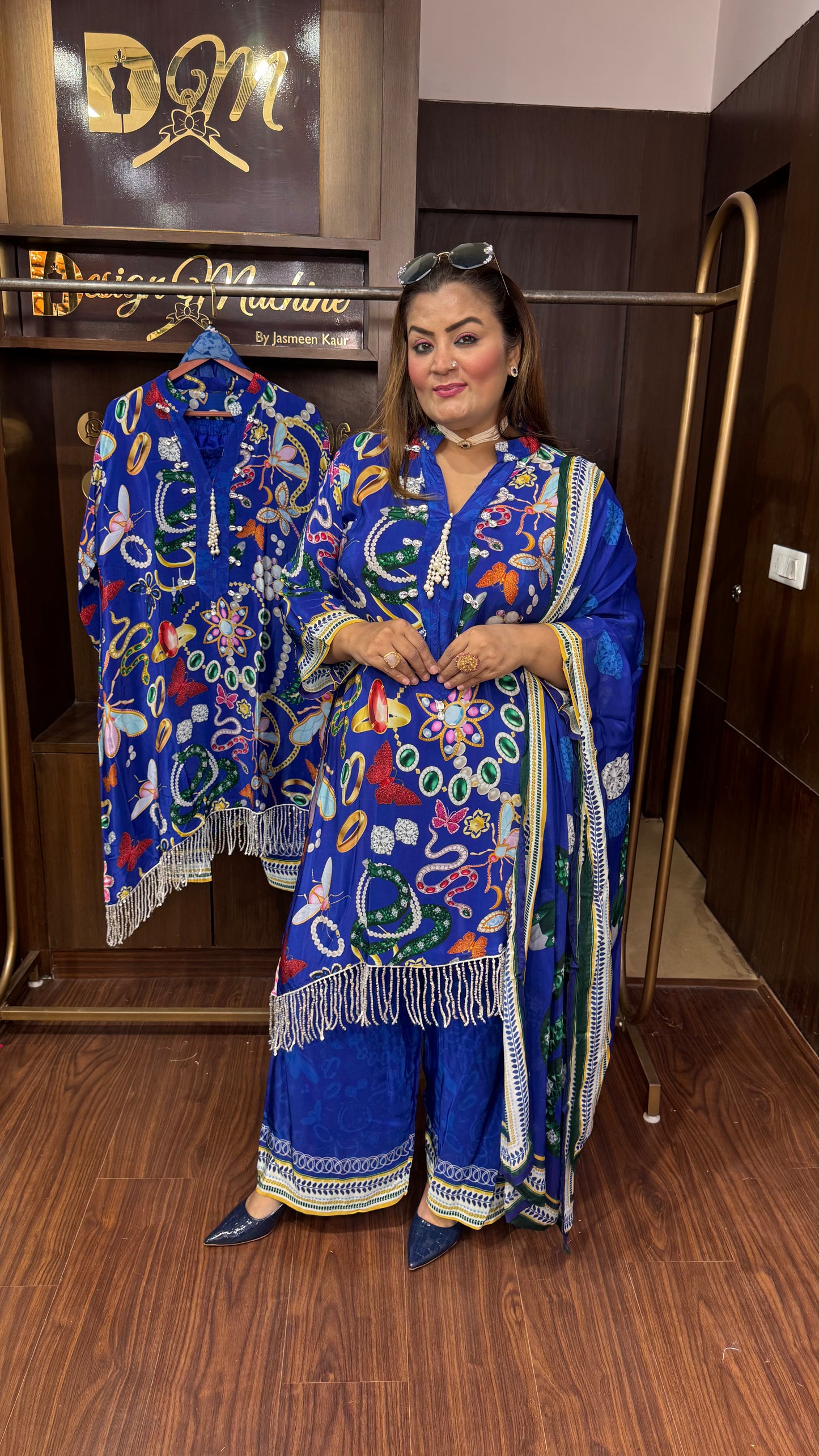 Azirra (Pure Crepe Suit)