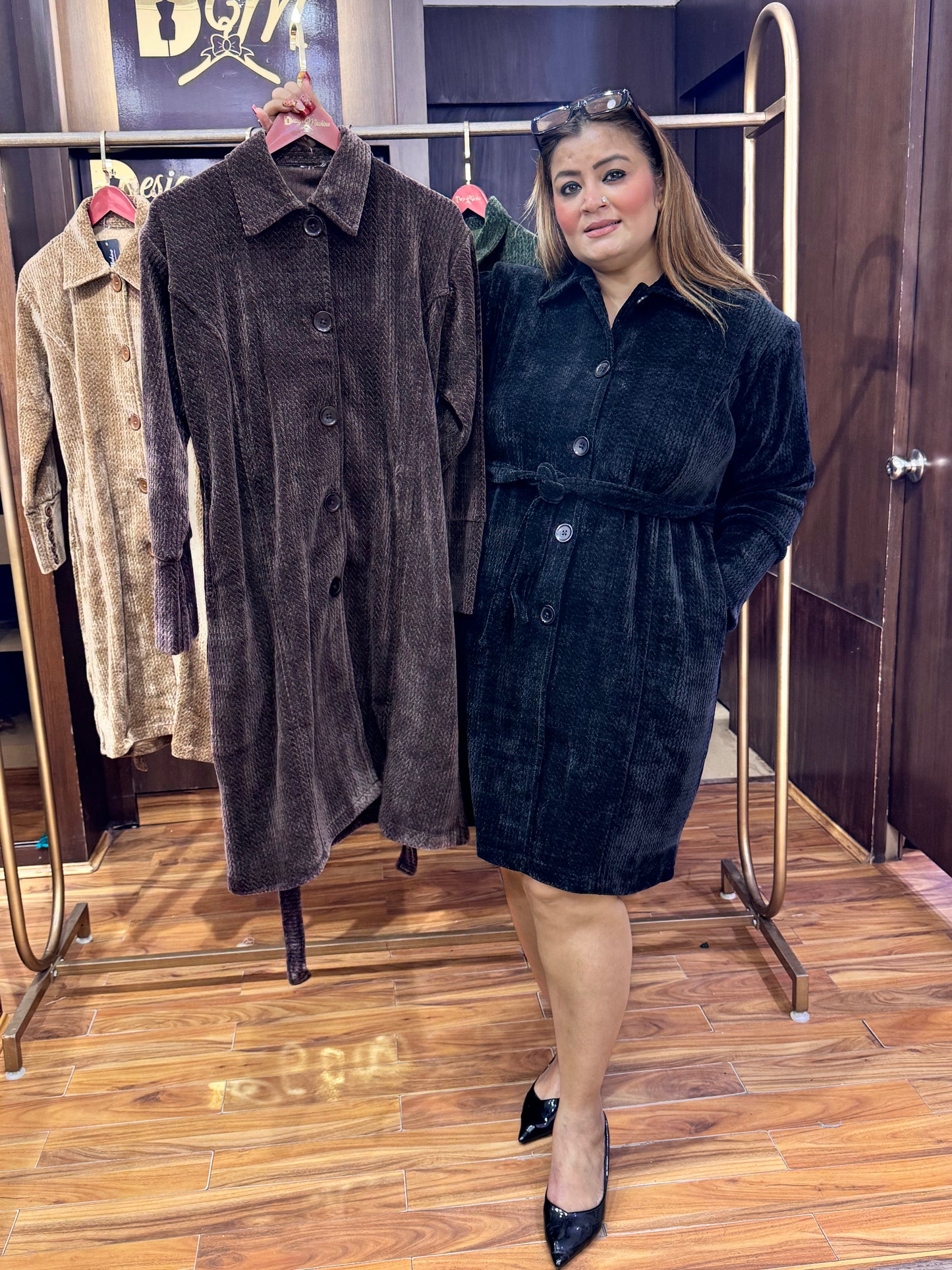 Pearl Drop Velvet (Dress)