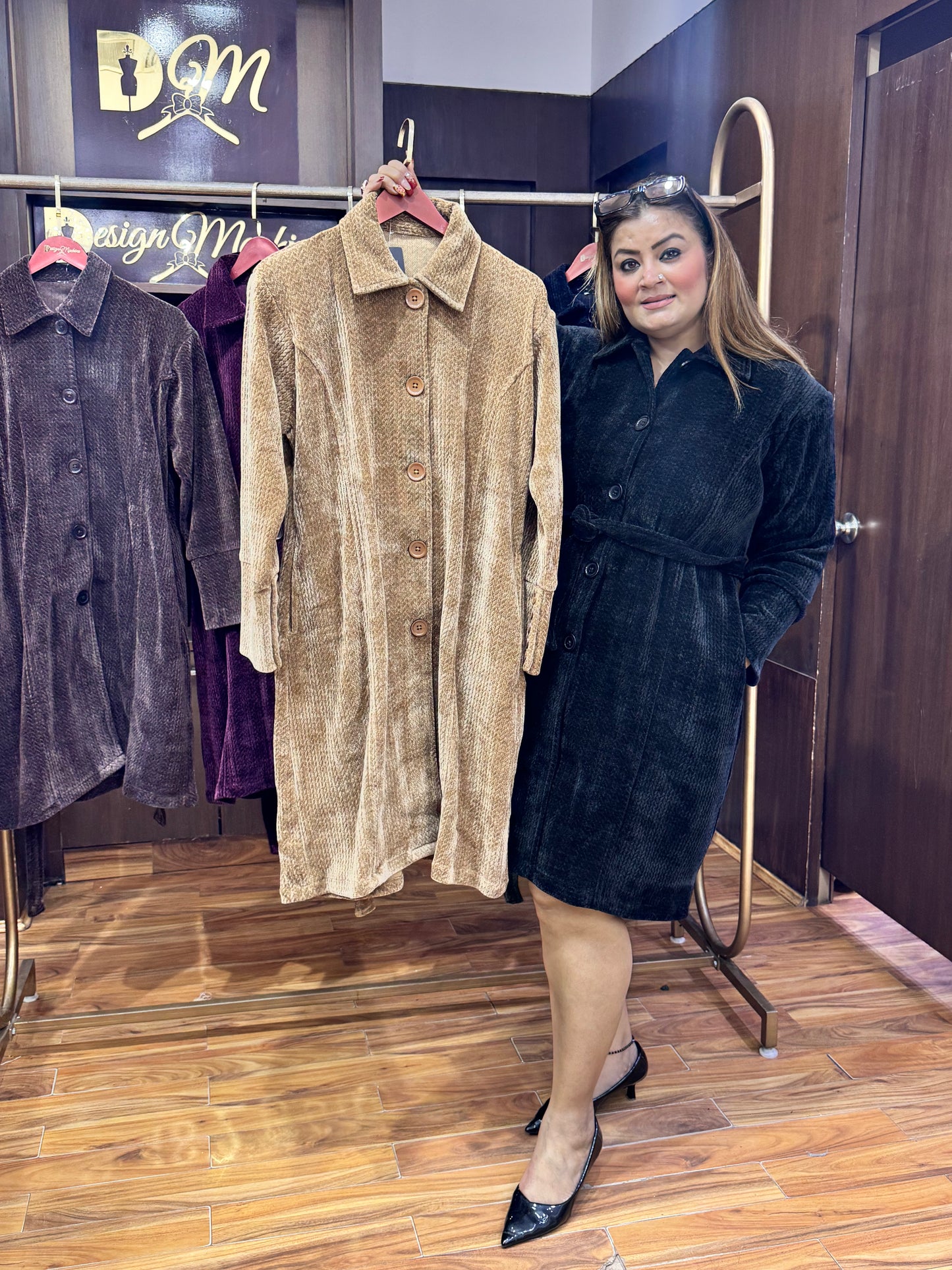 Pearl Drop Velvet (Dress)